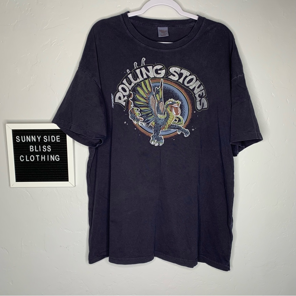 American Eagle Outfitters Black Graphic Tee
